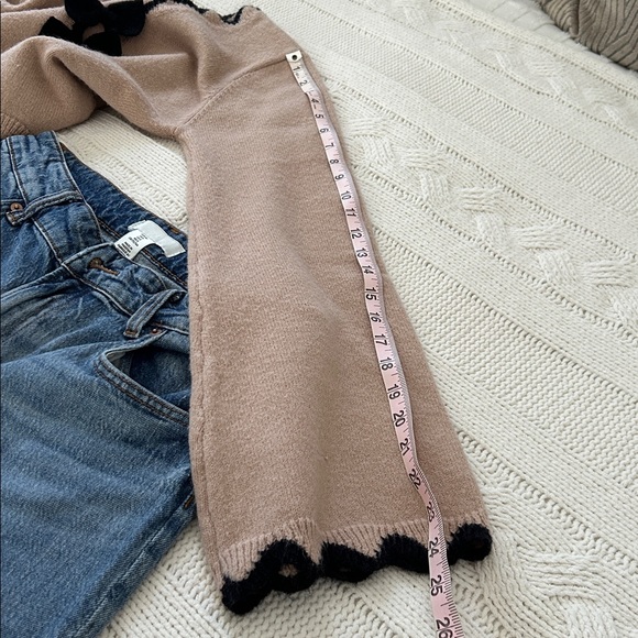 Commence bow cropped sweater - Picture 6 of 9